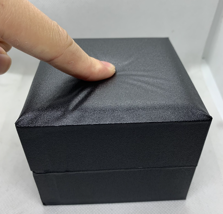Hộp đựng đồng hồ