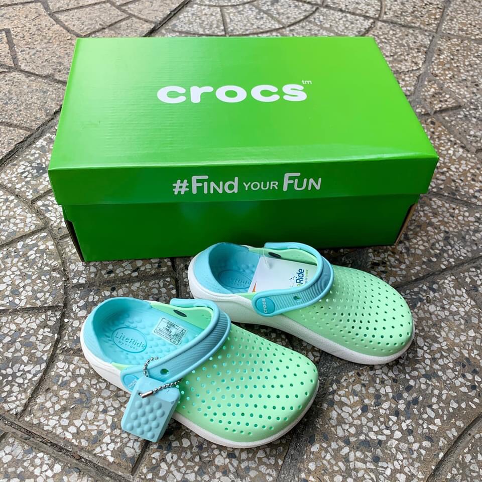 SỤC CROCS LITERIDE TRẺ EM- MÀU XANH BẠC HÀ