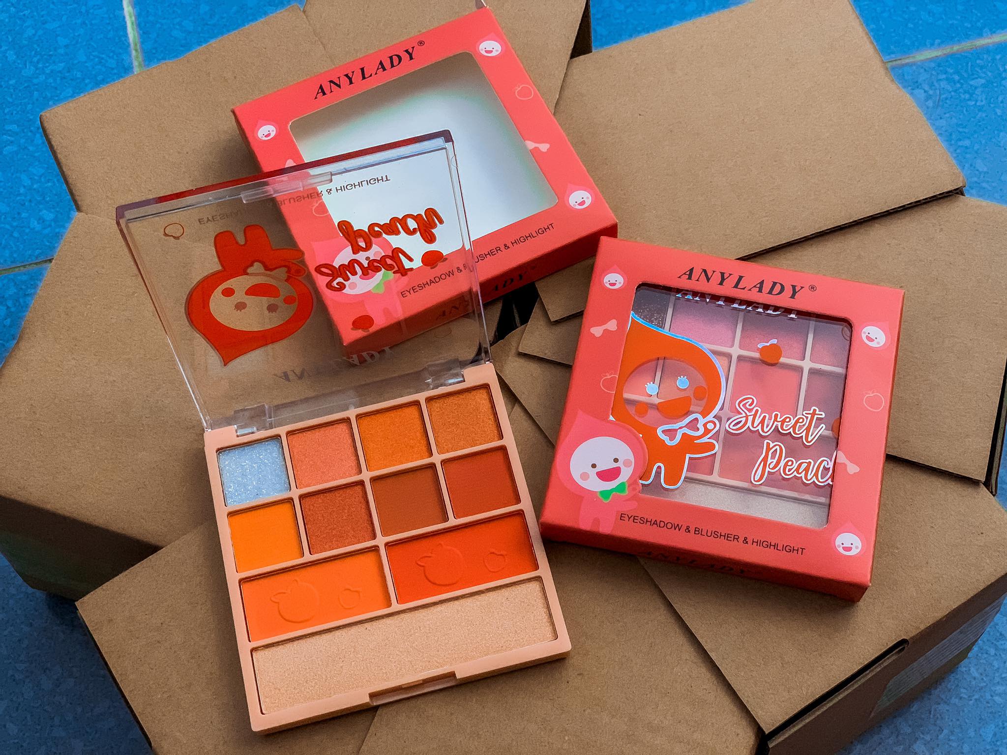 [HCM]Bảng Phấn 11 Ô Phấn Mắt Kèm Phấn Má Và Phấn Nền Sweet Peach ANYLADY