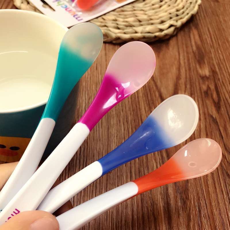 [Tách lẻ] Thìa mềm ăn dặm báo nóng Munchkin