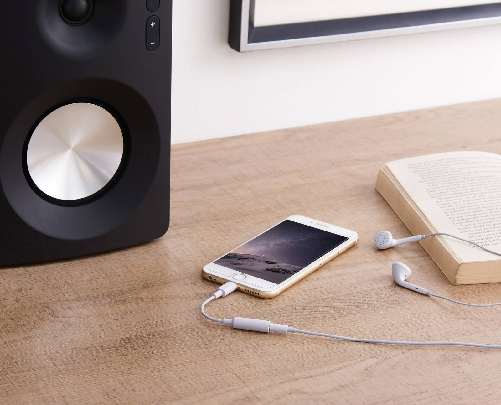 Cáp Chuyển Đổi Lightning sang 3.5mm