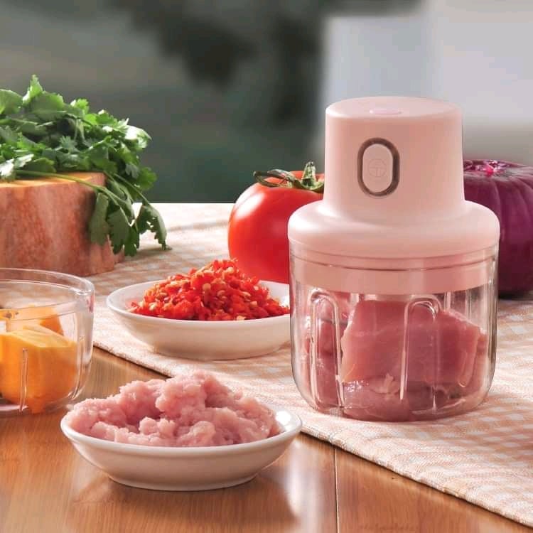 [QUÀ TẶNG 200K] Máy Xay Tỏi Ớt Cầm Tay Loại Tốt, Xay Sinh Tố, Thịt, Cá, Rau Củ Quả, Máy Mini Đa Năng Chạy Bằng Điện Sạc Pin, Dễ Dùng, Mua Đồ Gia Dụng Giá Tốt Tại Fsam, Bảo Hành 6 Tháng, Miễn Phí Vận Chuyển Lên Tới 80k MS47