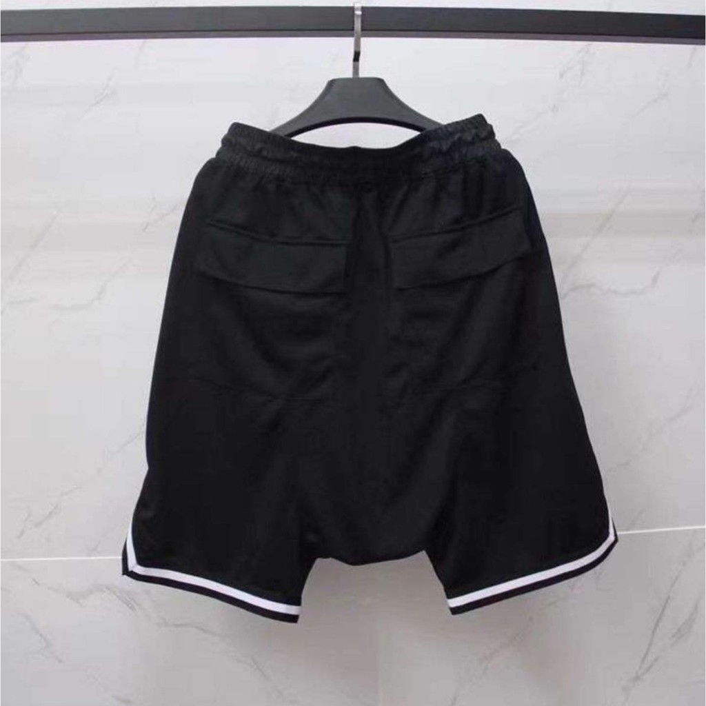 Quần Short V Black Unisex