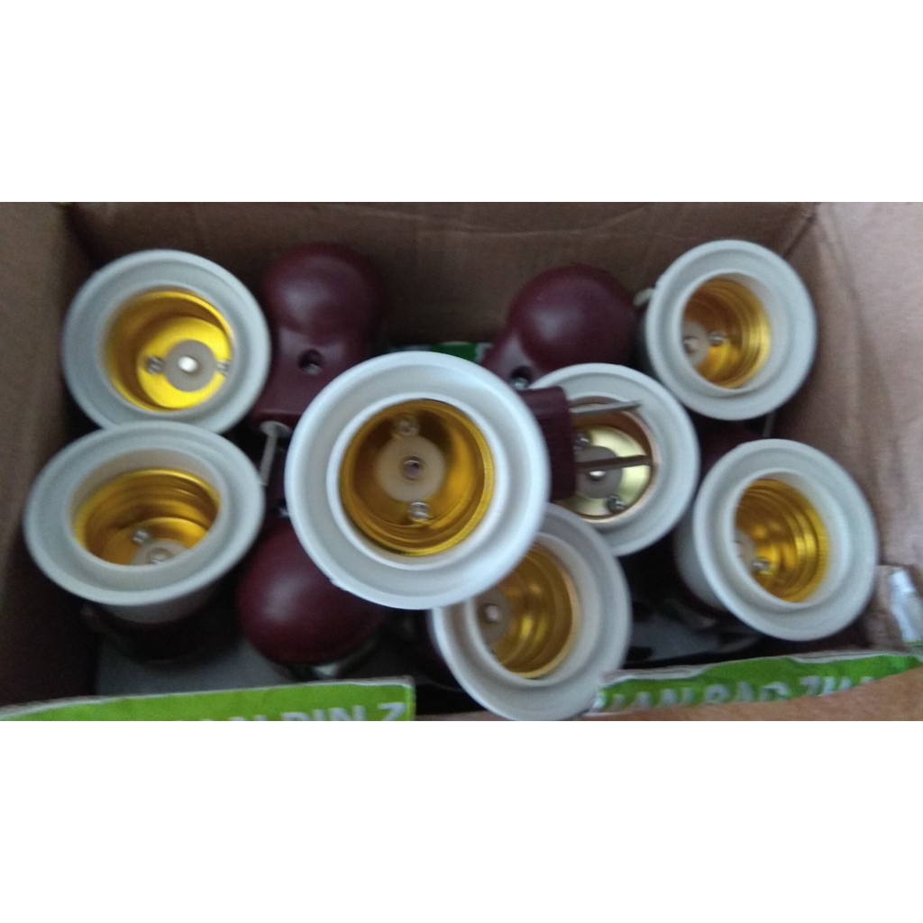 Đuôi Bóng Đèn Có Công Tắc E27
