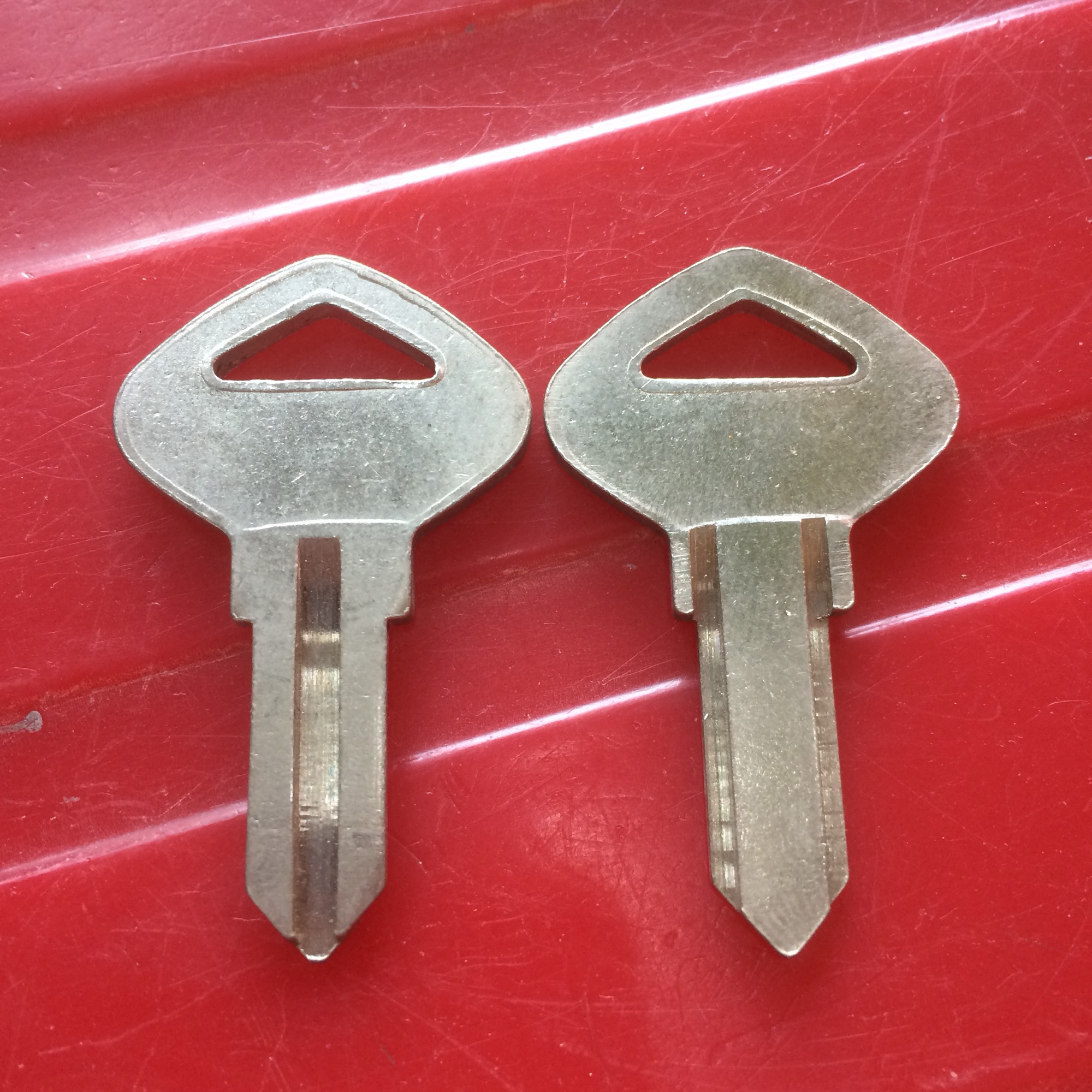 Phôi chìa khoá cửa cuốn ( COMBO 2 CHÌA )