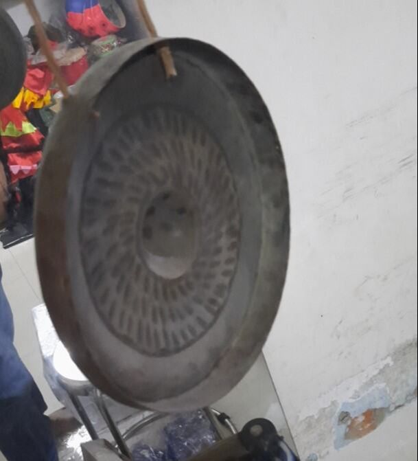 Công chiêng bằng đồng đường kính 25cm