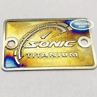 Tem Titan 3D gắn Nắp Dầu Sonic