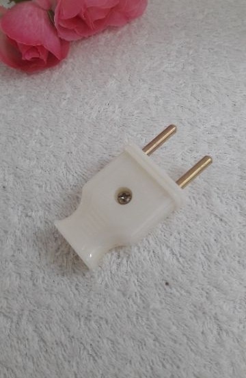 Combo 2 cái Phích cắm chống vỡ Sopoka P1