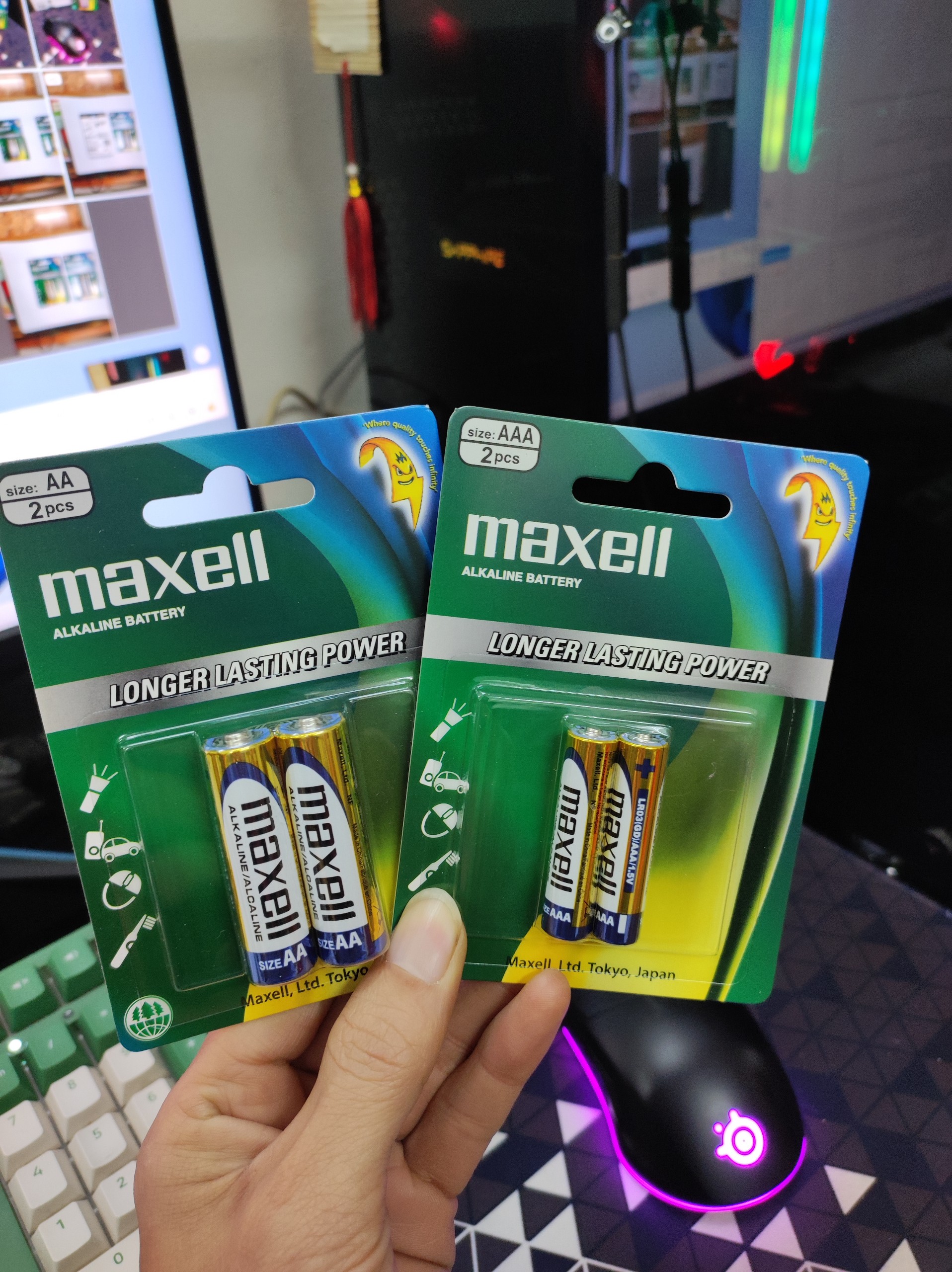 Vỉ 2 viên Pin Maxell 1.5v AA (LR6) / AAA (LR03) ALKALINE Battery MKStore