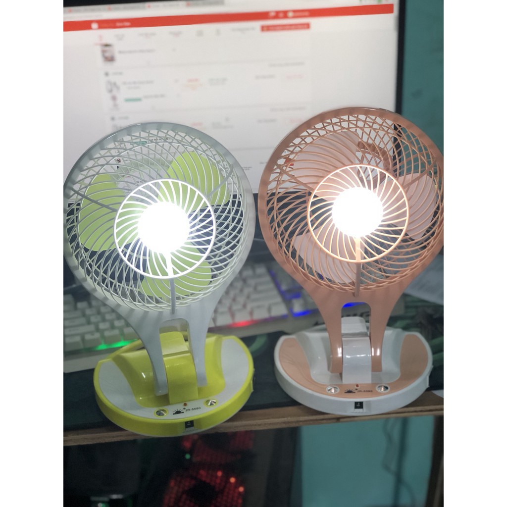 Quạt tích điện kèm đèn LED 5580
