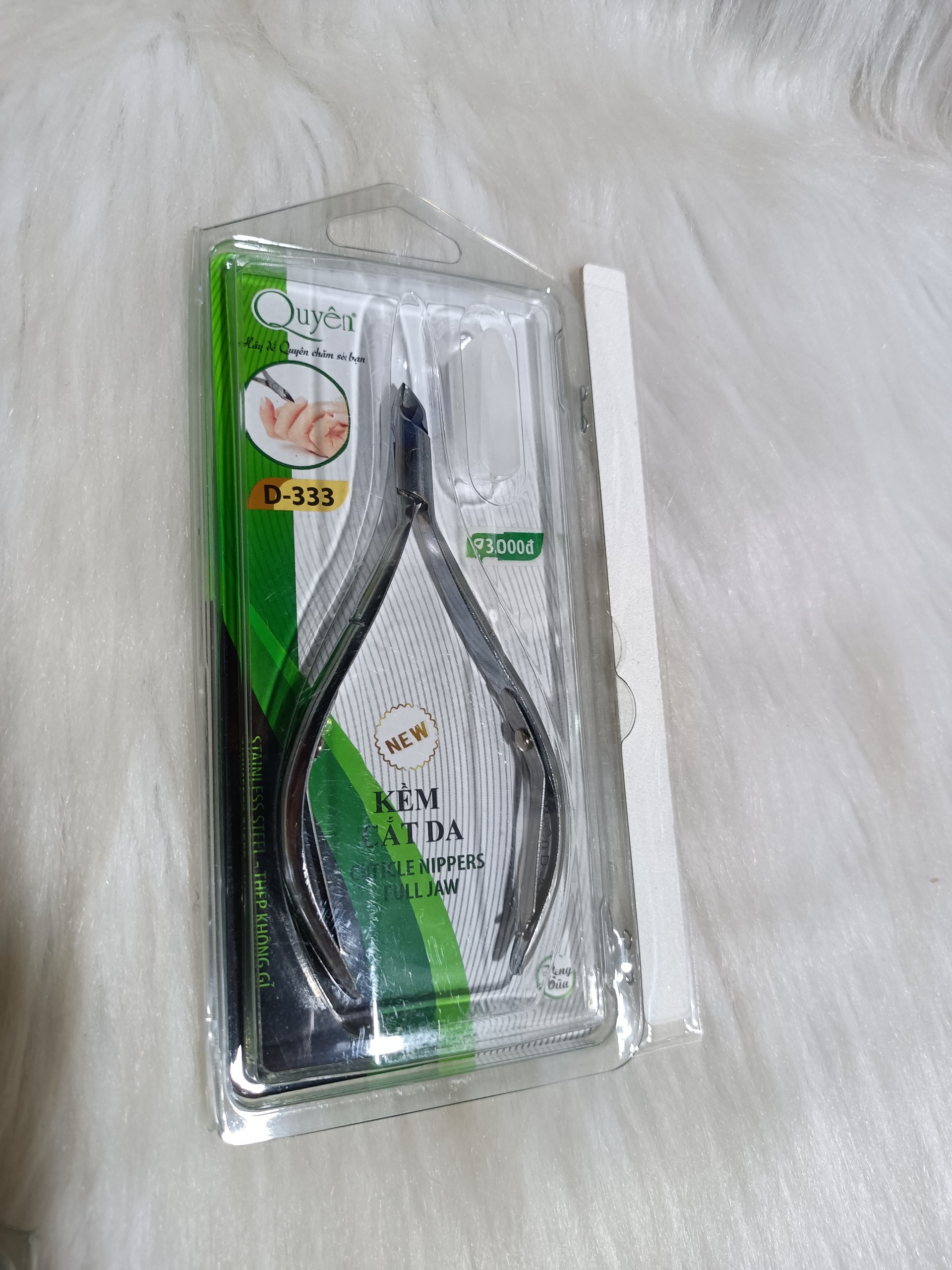 Kềm cắt da QUYÊN màu bạc