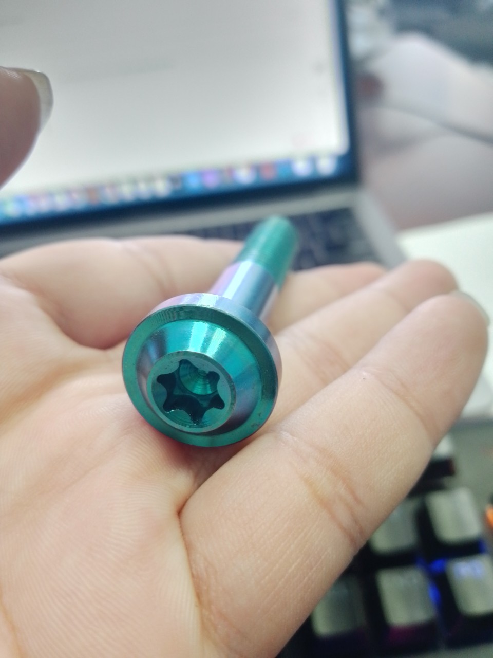 Ốc gr5 8 li 60 lục bảo