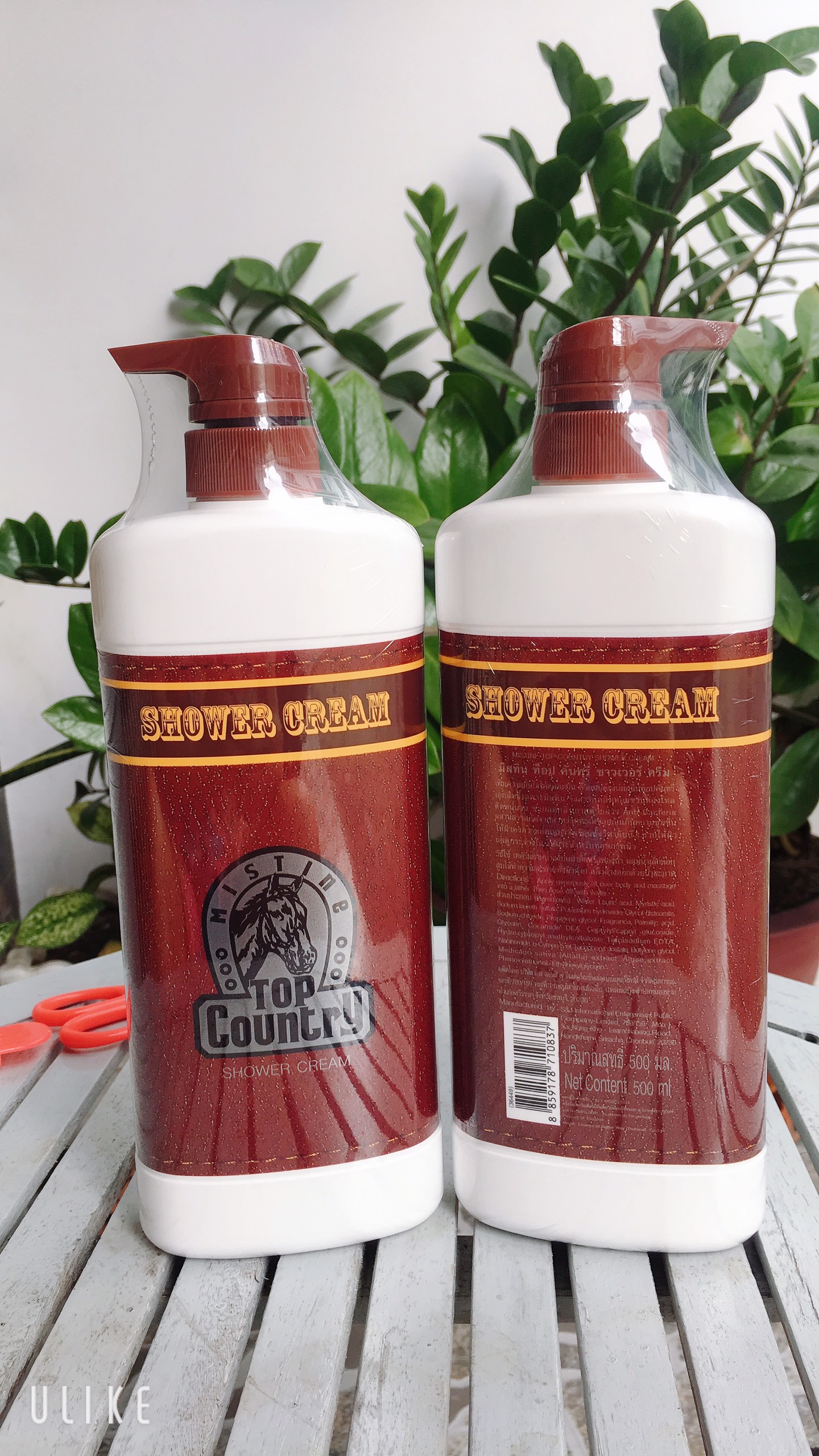 Sữa Tắm nam huơng nước hoa Top Country Thái Lan 500ml ( tặng kèm sữa rữa mặt hoặc lăn khử mùi cùng loại )