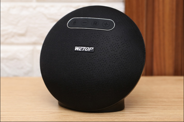 Loa Bluetooth Wetop A3 Đen trưng bày