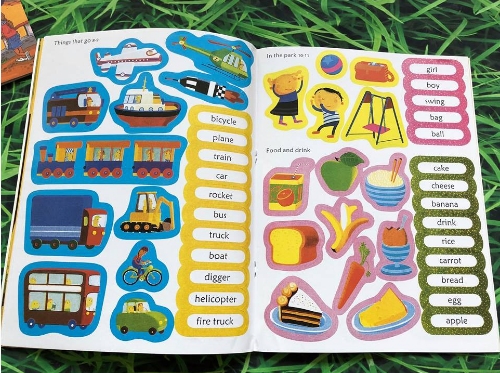 Usborne Sticker Book - 100 First english words