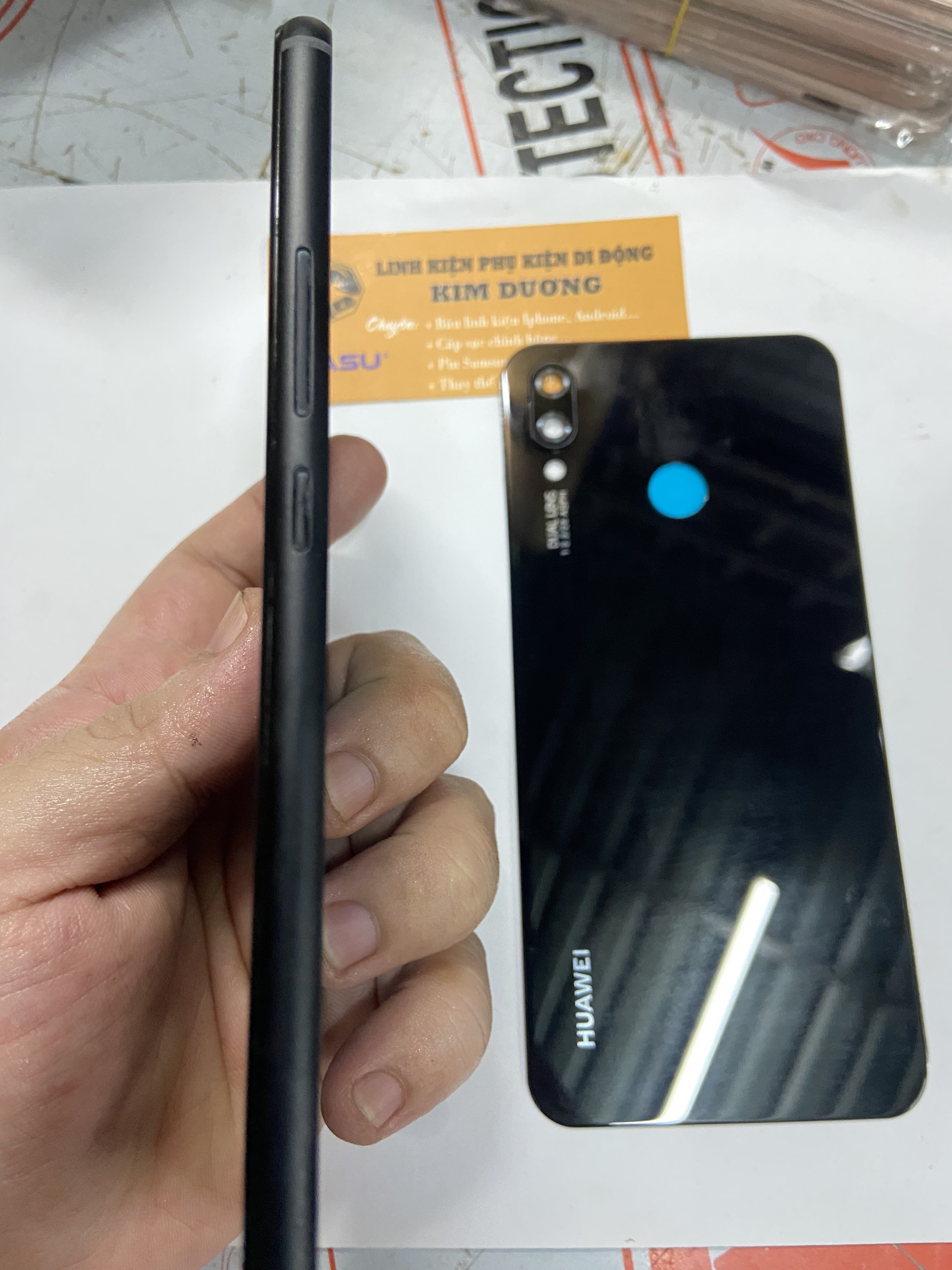 Vỏ bộ/ Khung sườn ( benzen) + Lưng kính Huawei Nova 3i ( có kính cam)