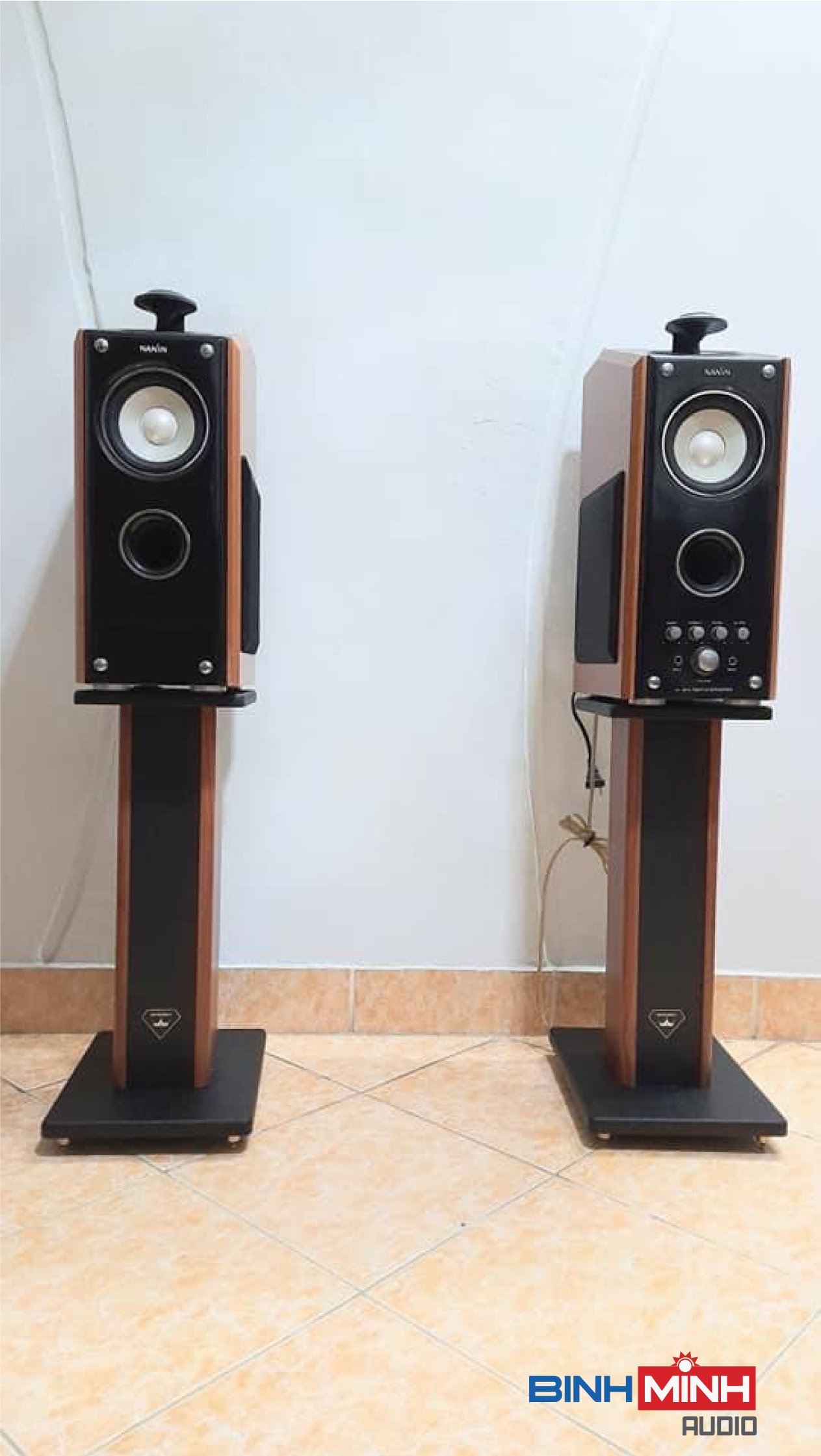 Chân loa Bookshelf Venza BM 50