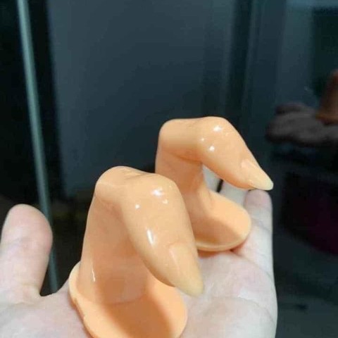 Ngón tay giả học nail
