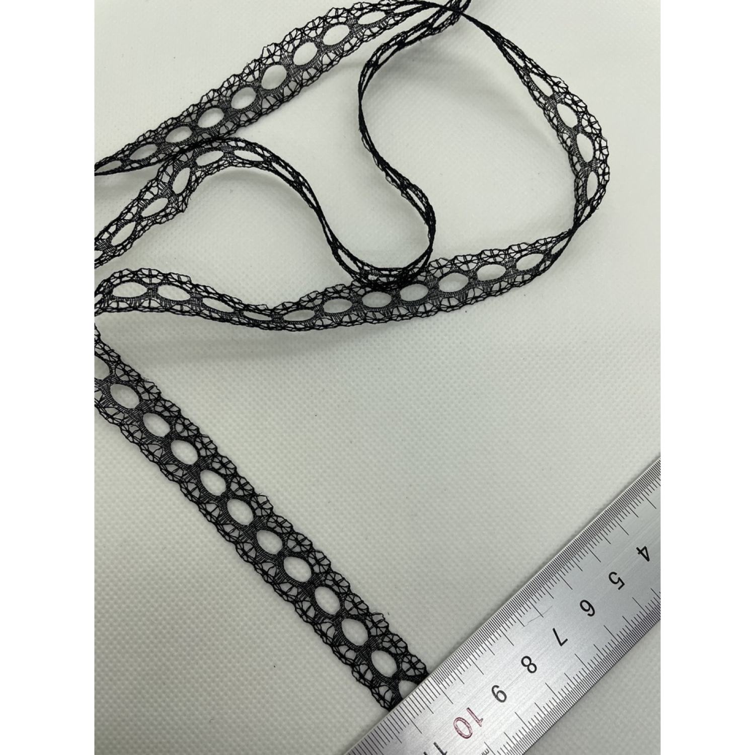 [0014] - 1m viền ren hoa văn ô tròn khổ 1 cm