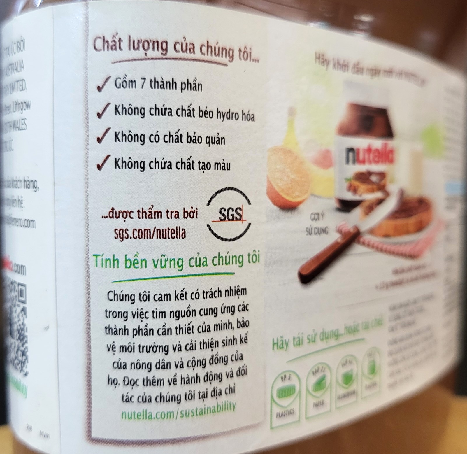 NUTELLA (HỘP NHỰA LỚN 680g) BƠ HẠT PHỈ CA CAO PHẾT BÁNH MÌ Hazelnut Spread with Cocoa