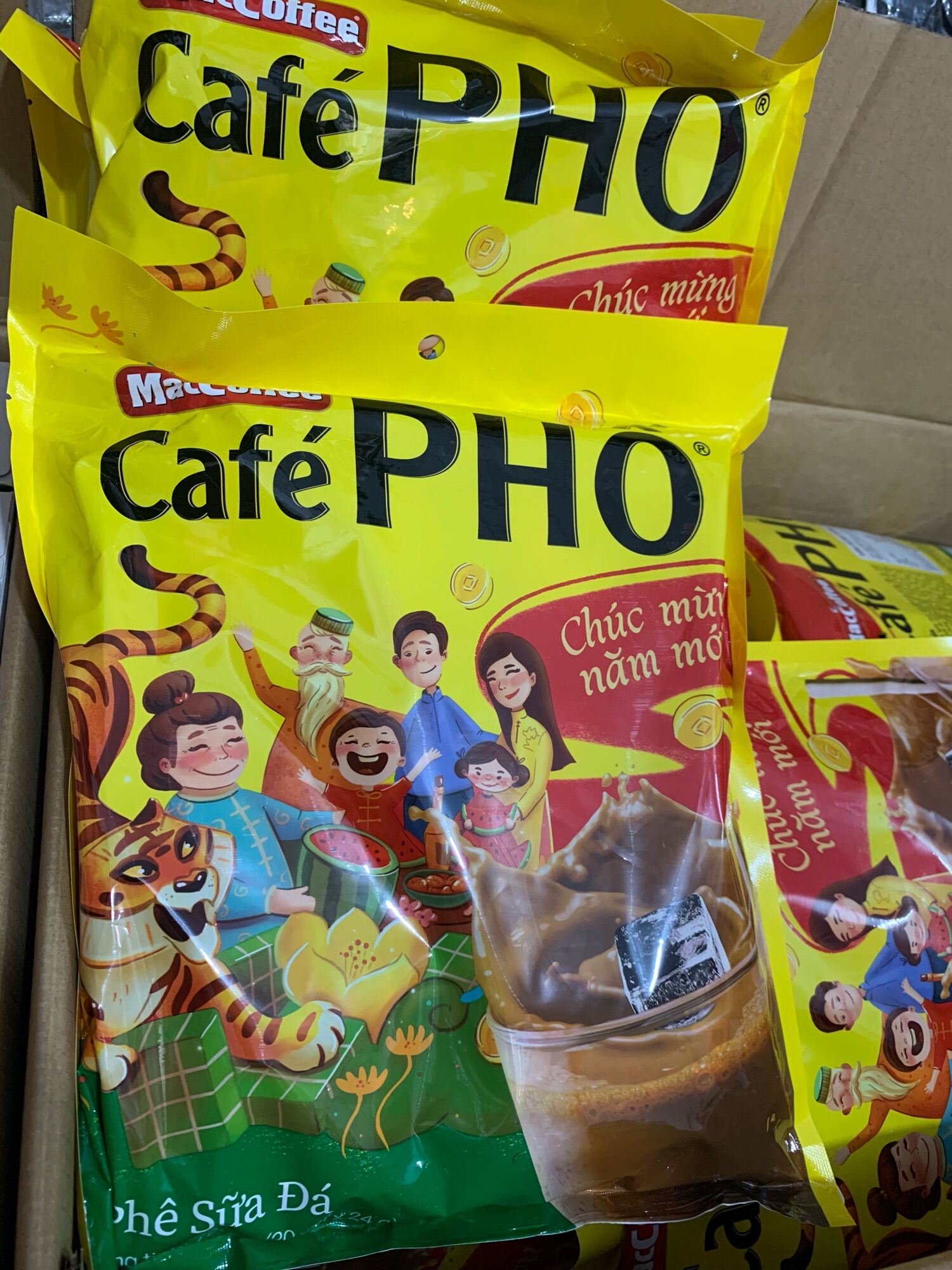 CÀ PHÊ PHỐ SỮA ĐÁ ( 30 gói x24g)