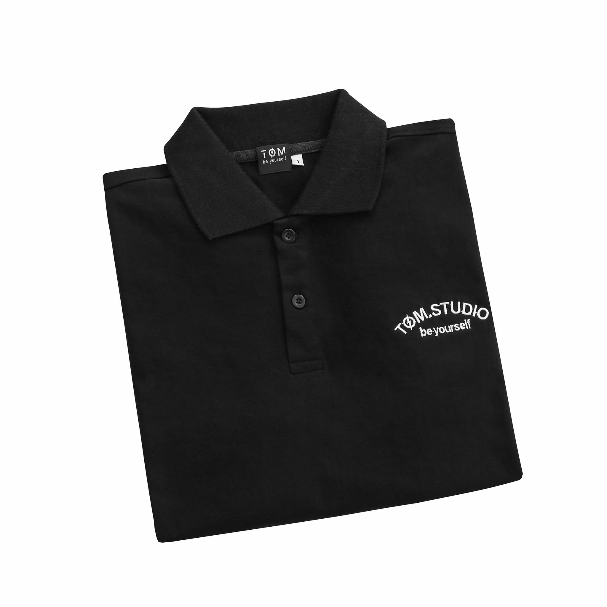 Áo thun polo TÓM.STUDIO họa tiết thêu logo basic - Đen