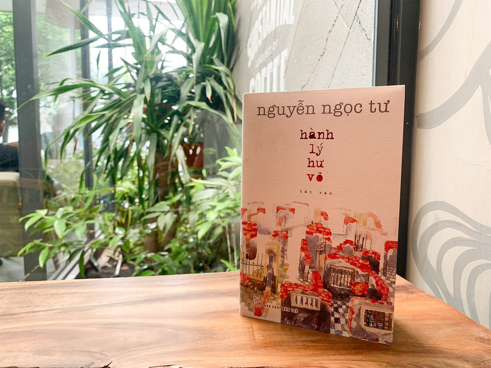Sách NXB Trẻ - HÀNH LÝ HƯ VÔ (Nguyễn Ngọc Tư)