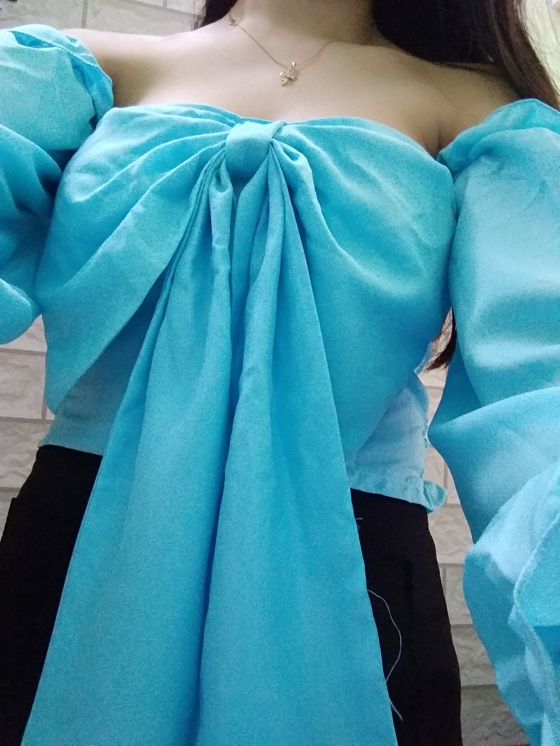 Áo Croptop Nơ Ngực Tay Phồng