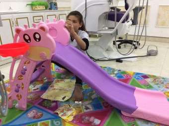 Cầu trượt chơi cho bé kt