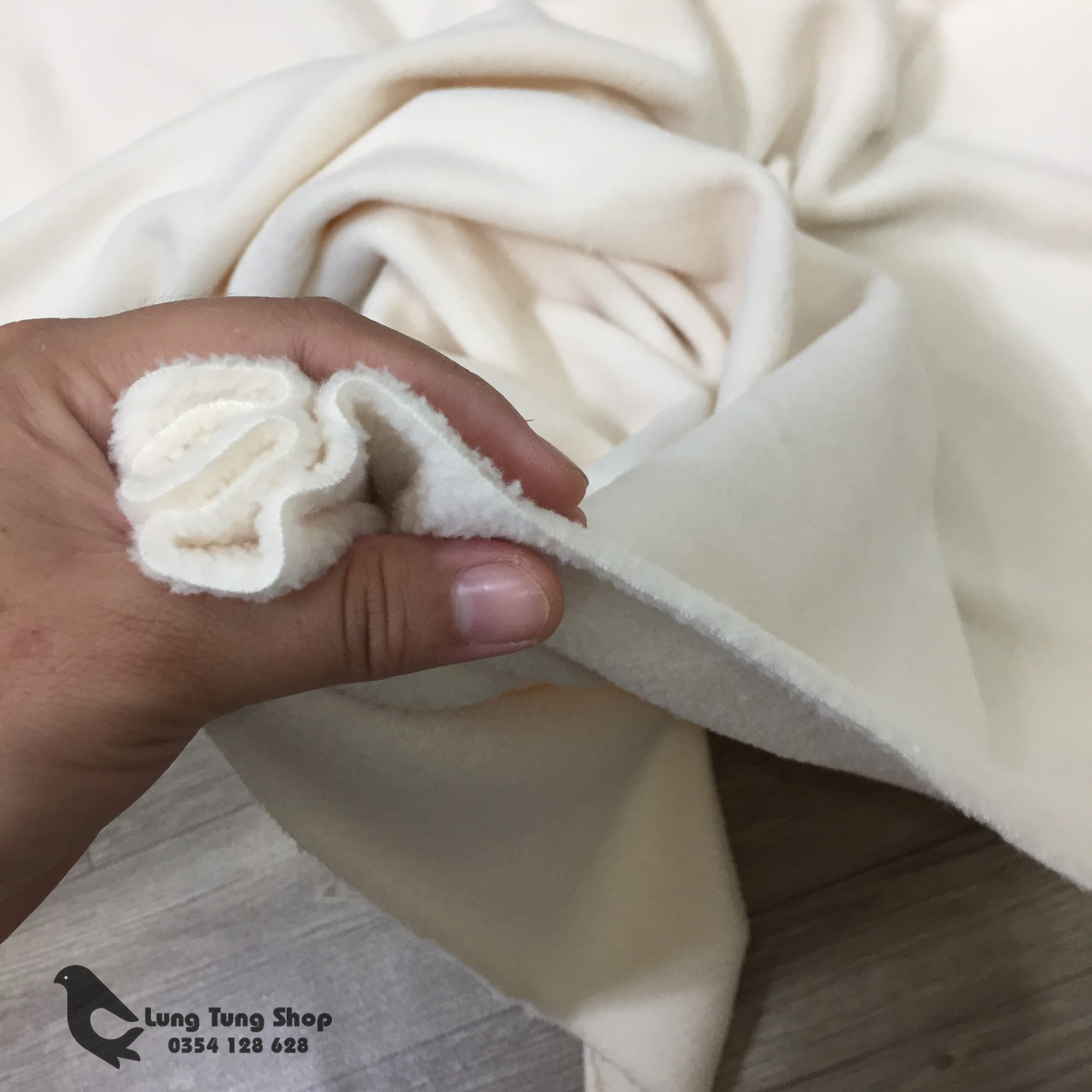 Chăn nỉ văn phòng màu kem - chăn mền cá nhân ( loại dày )
