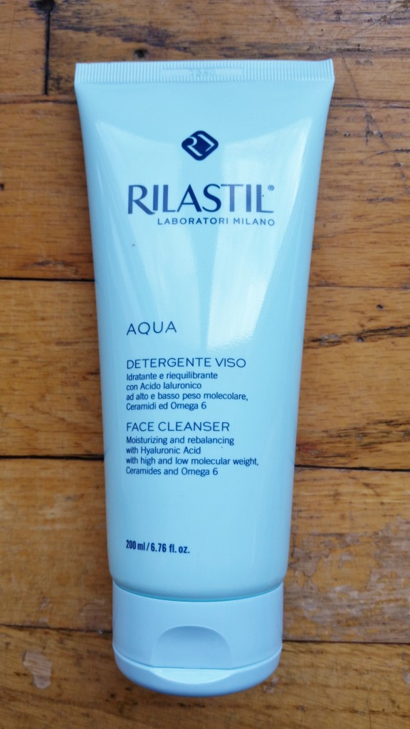 Sữa rửa mặt Rilastil Aqua Face Cleanser 200ml