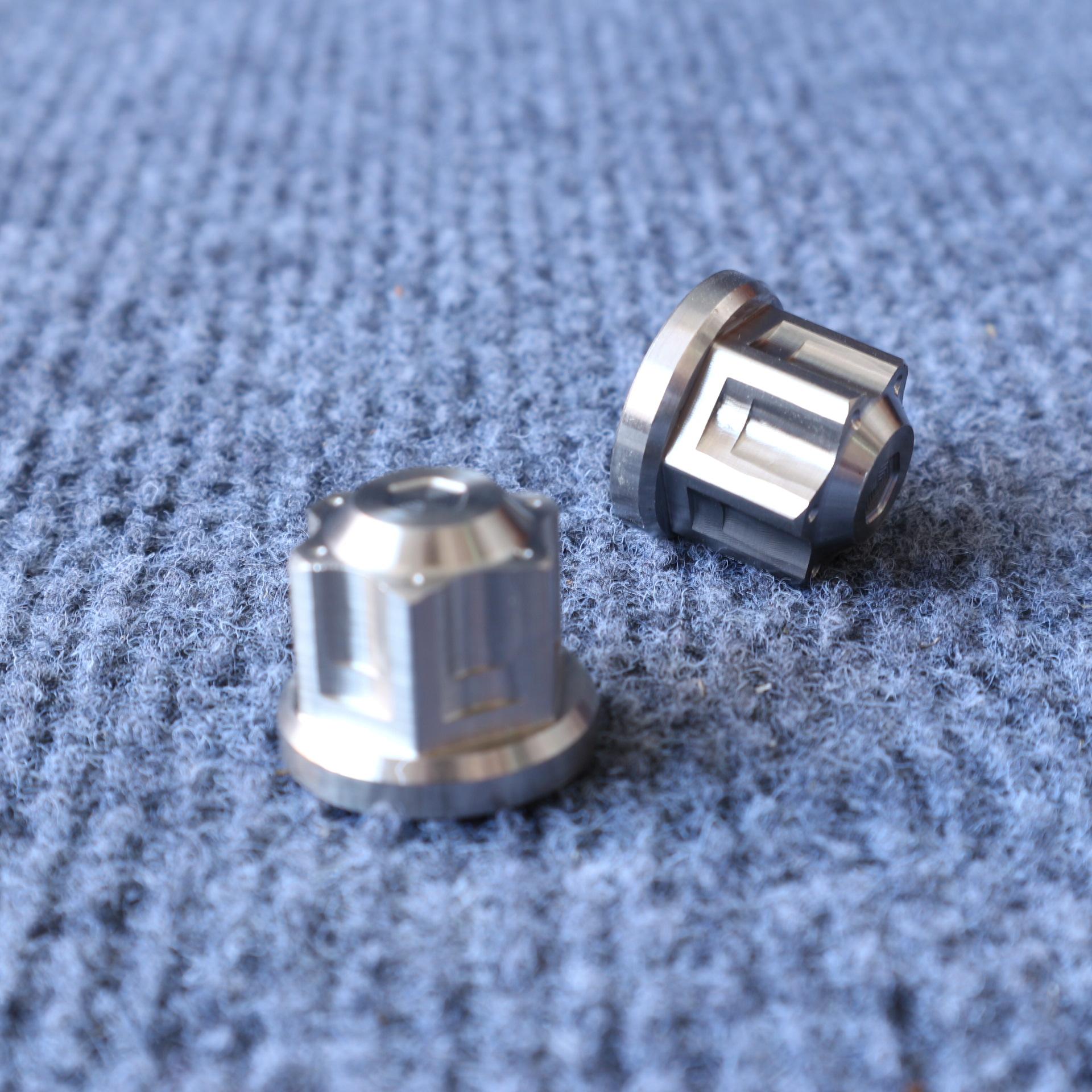 [HCM][COMBO 2 CON TÁN INOX] ỐC TÁN GẮN CỐT TRANG TRÍ XE MÁY SÁNG RỰC RỠ CHO CÁC BIKER THỰC THỤ (10LY)