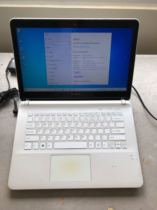 Bảng giá Laptop văn phòng cũ mỏng nhẹ Sony SVF142C1WW ,i3-3227U ,4GB Ram,500GB HDD Phong Vũ