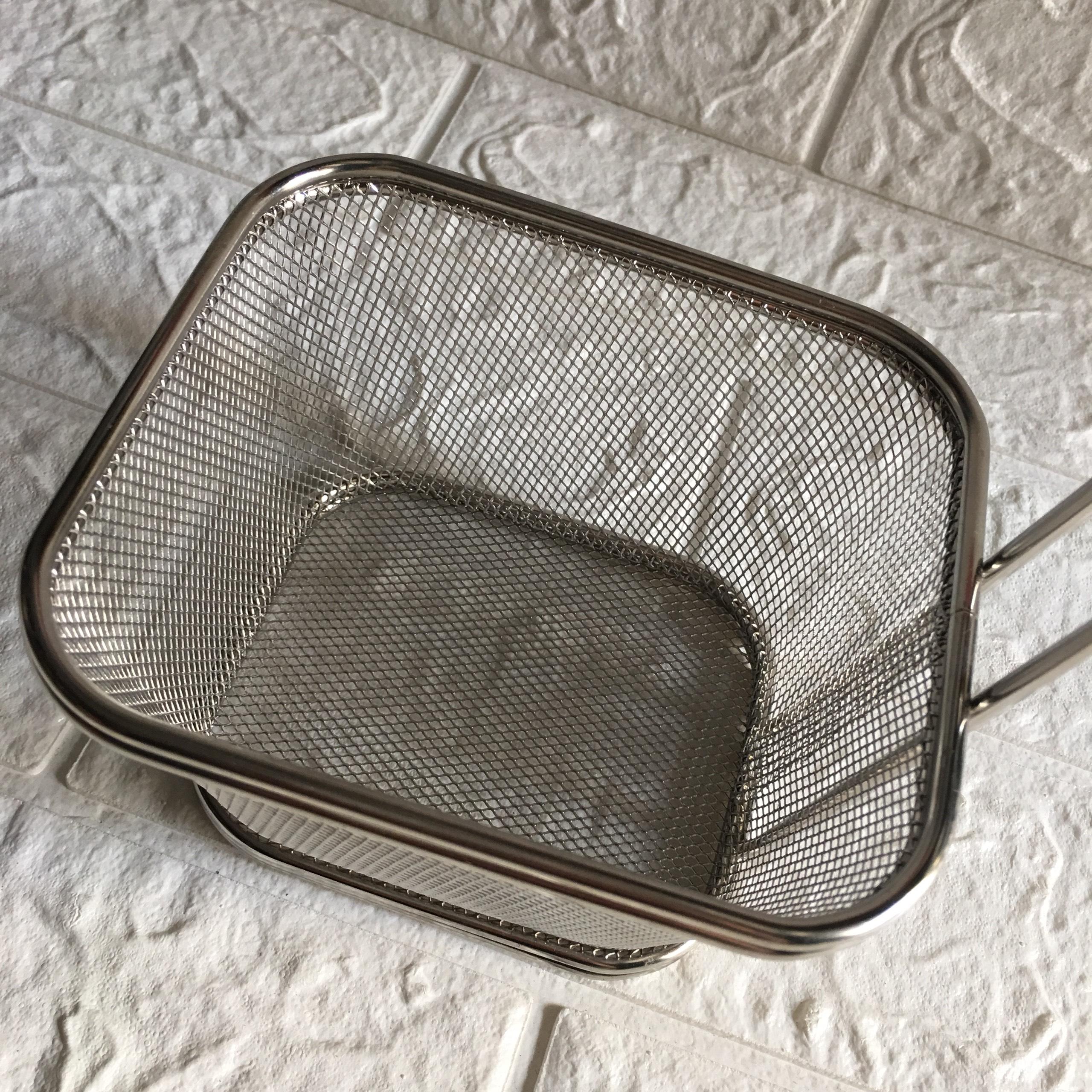 Rổ lưới Inox vuông tròn dùng cho nhà bếp.