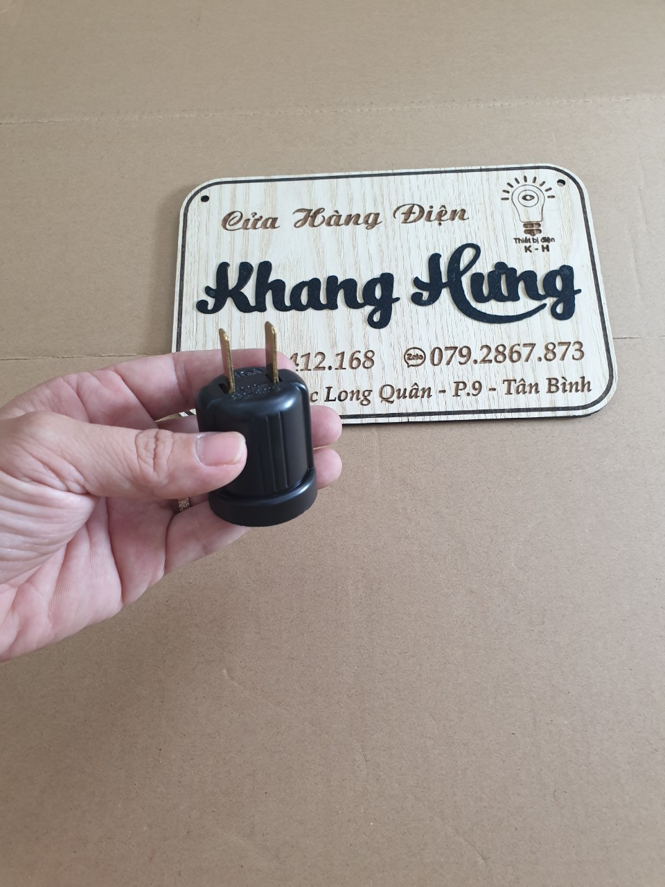 Đui đèn liền phích cắm LiOA đui xoáy E27 - DDCP