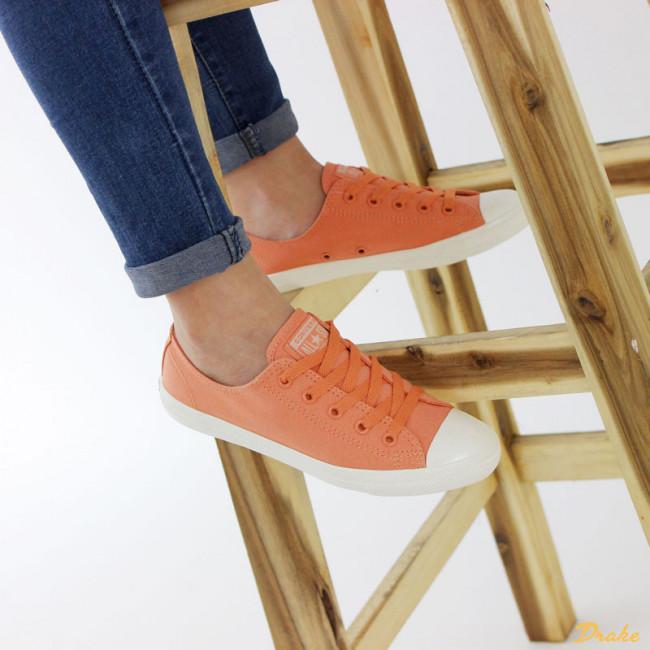 Giày Converse Chuck Taylor All Star Dainty 563477C