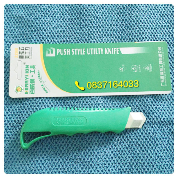 12 Dao rọc giấy BerryLion bản 18mm