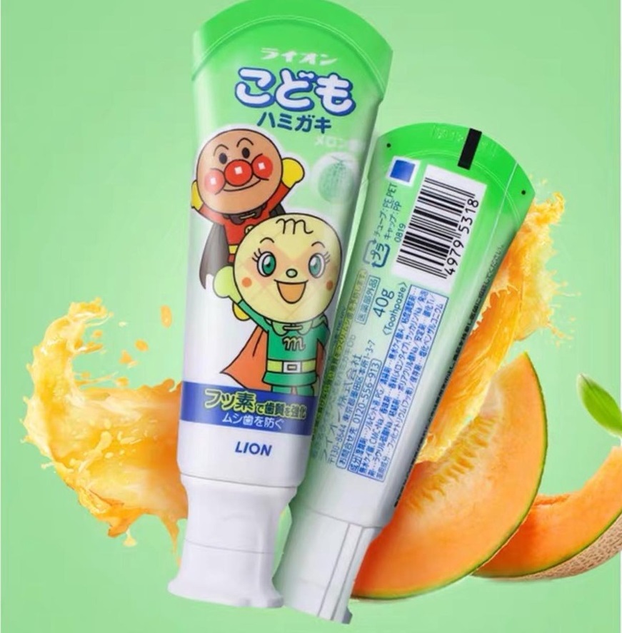 Kem đánh răng trẻ em nuốt được Lion Nhật Bản 40g