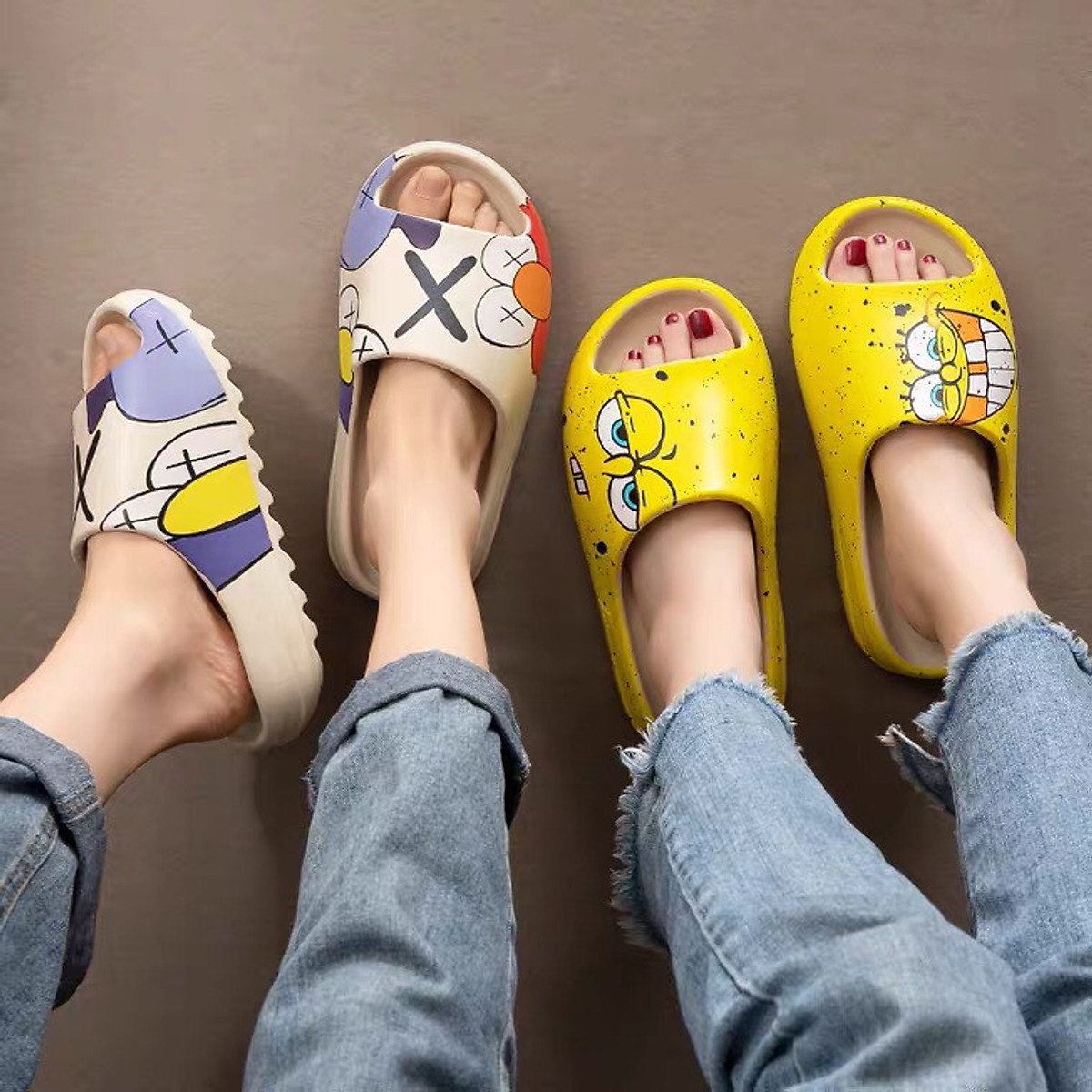 Dép KAWS YZ Slide Siêu Nhẹ, Siêu Bền