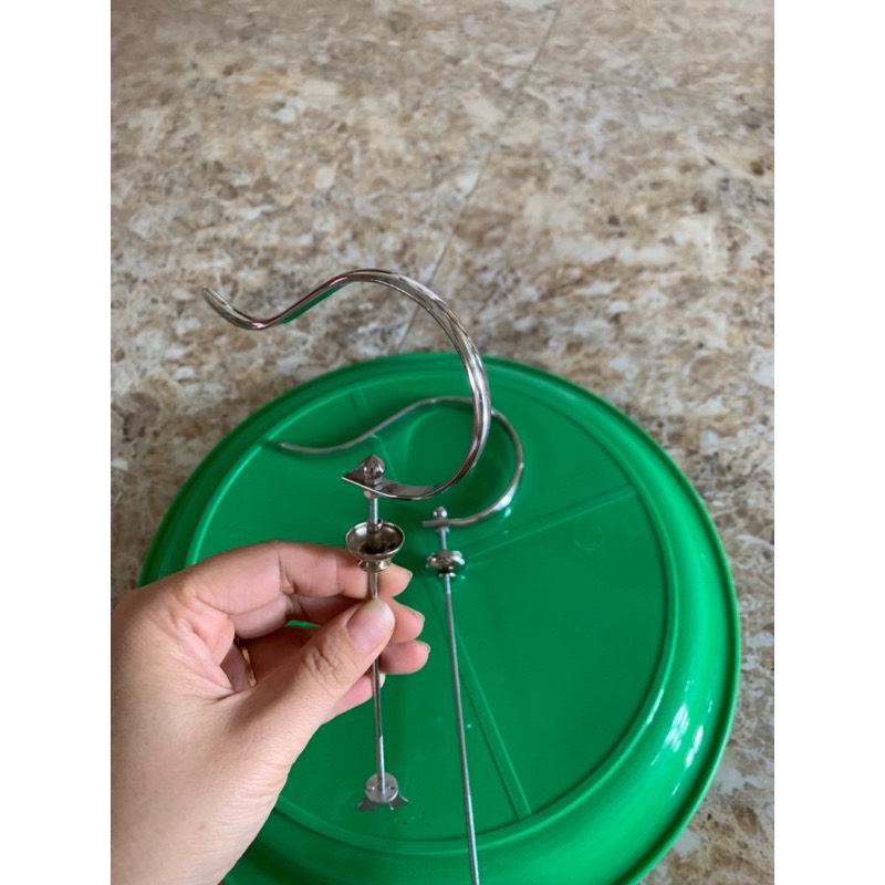 Móc treo lồng chim chất liệu inox