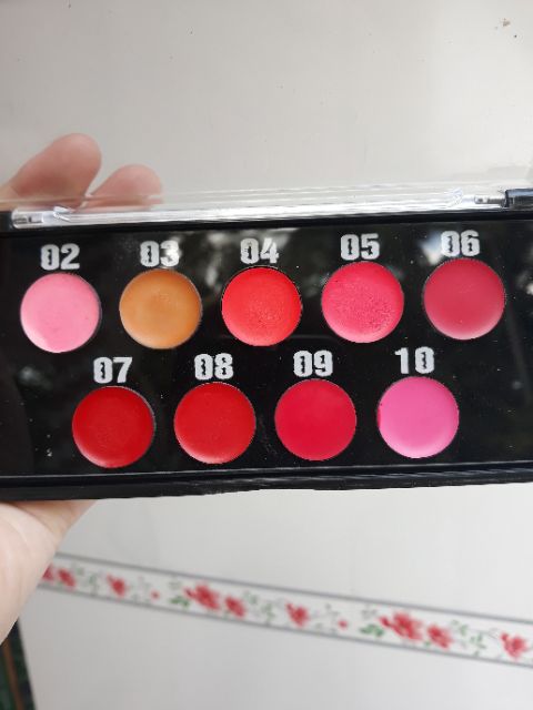 Son dưỡng môi magic lipstick