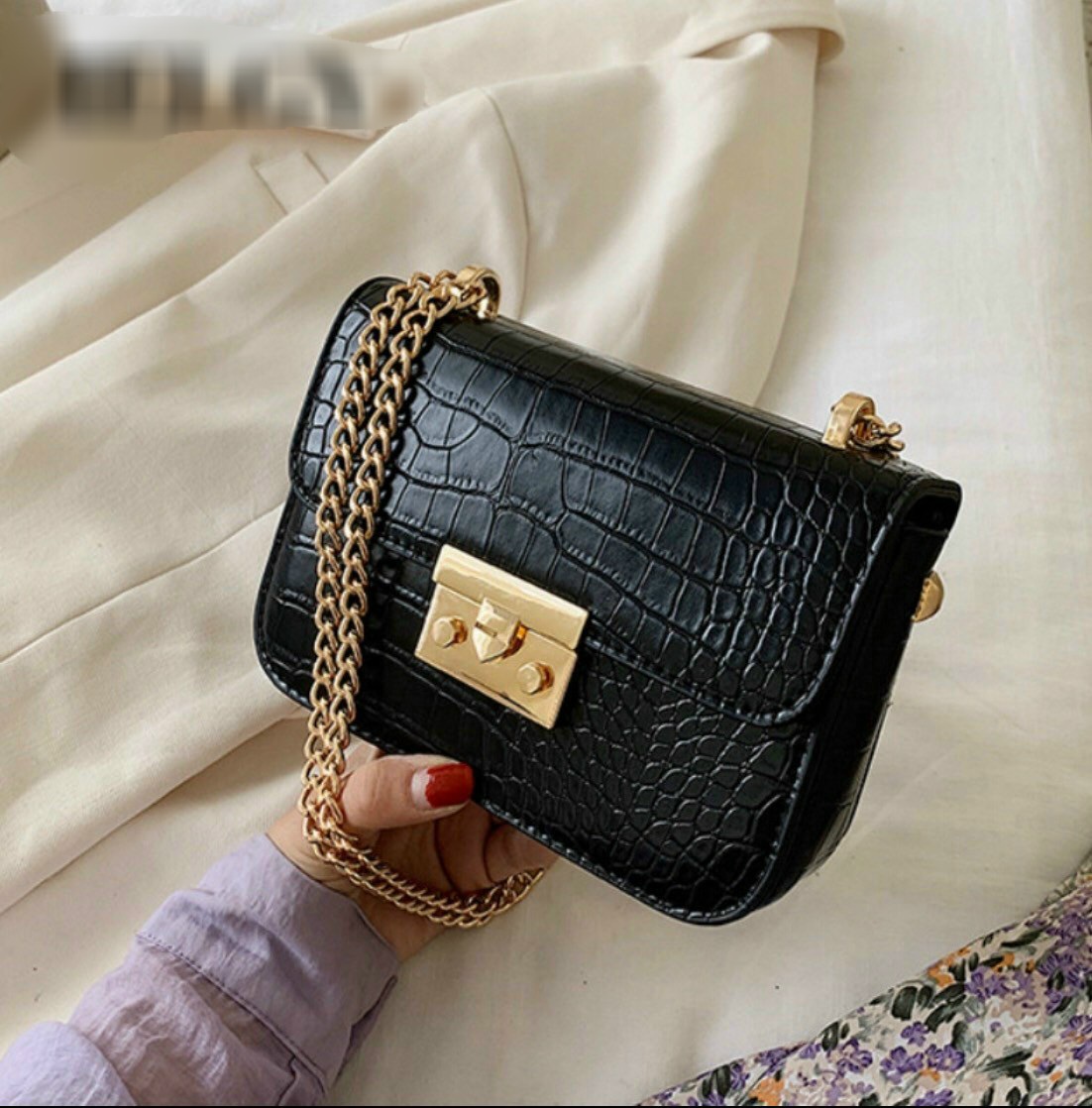 TÚI KHÓA BẤM SIZE 19CM DA RẮN TRƠN