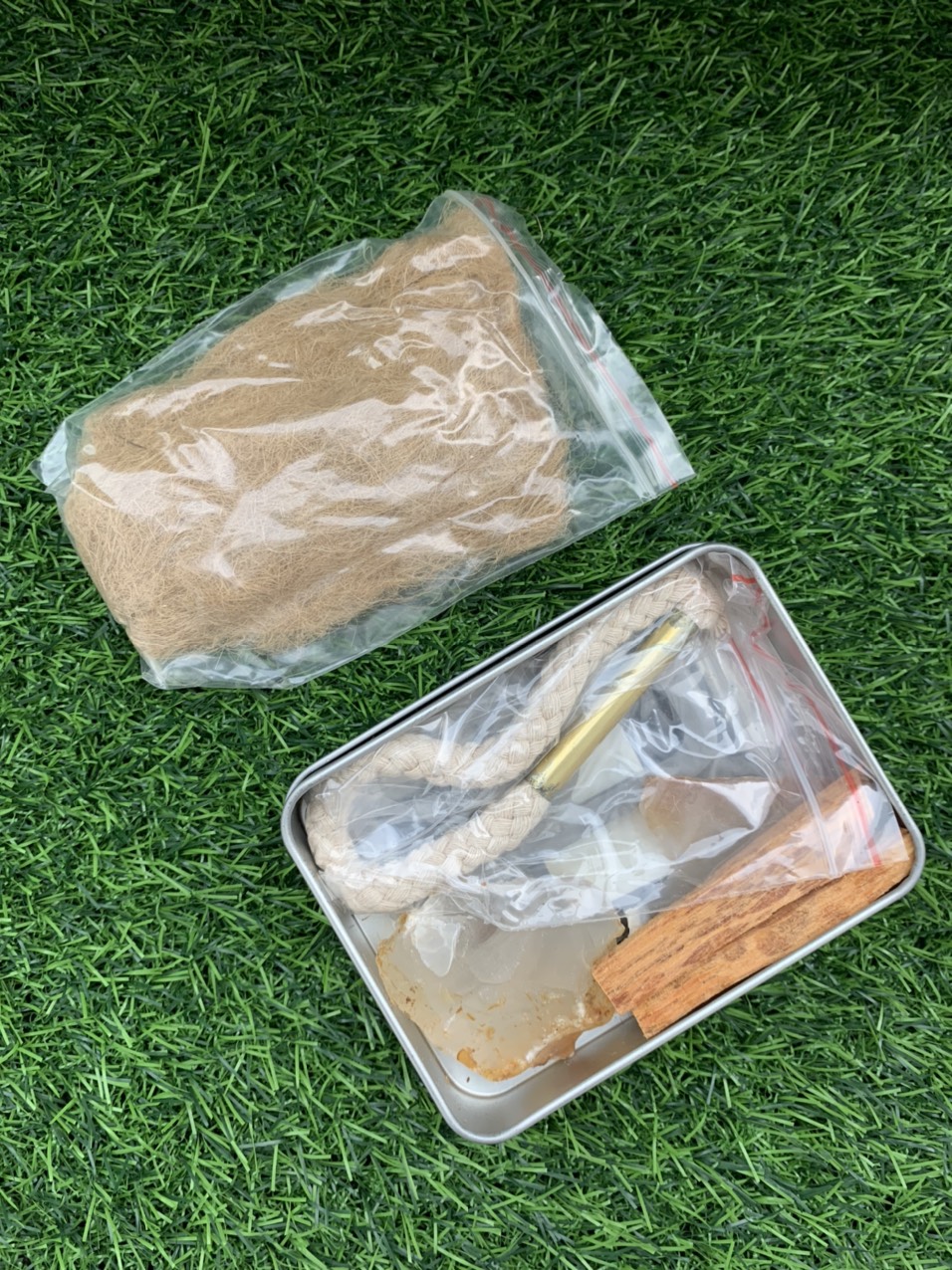 Hộp dụng cụ đánh lửa sinh tồn EDC