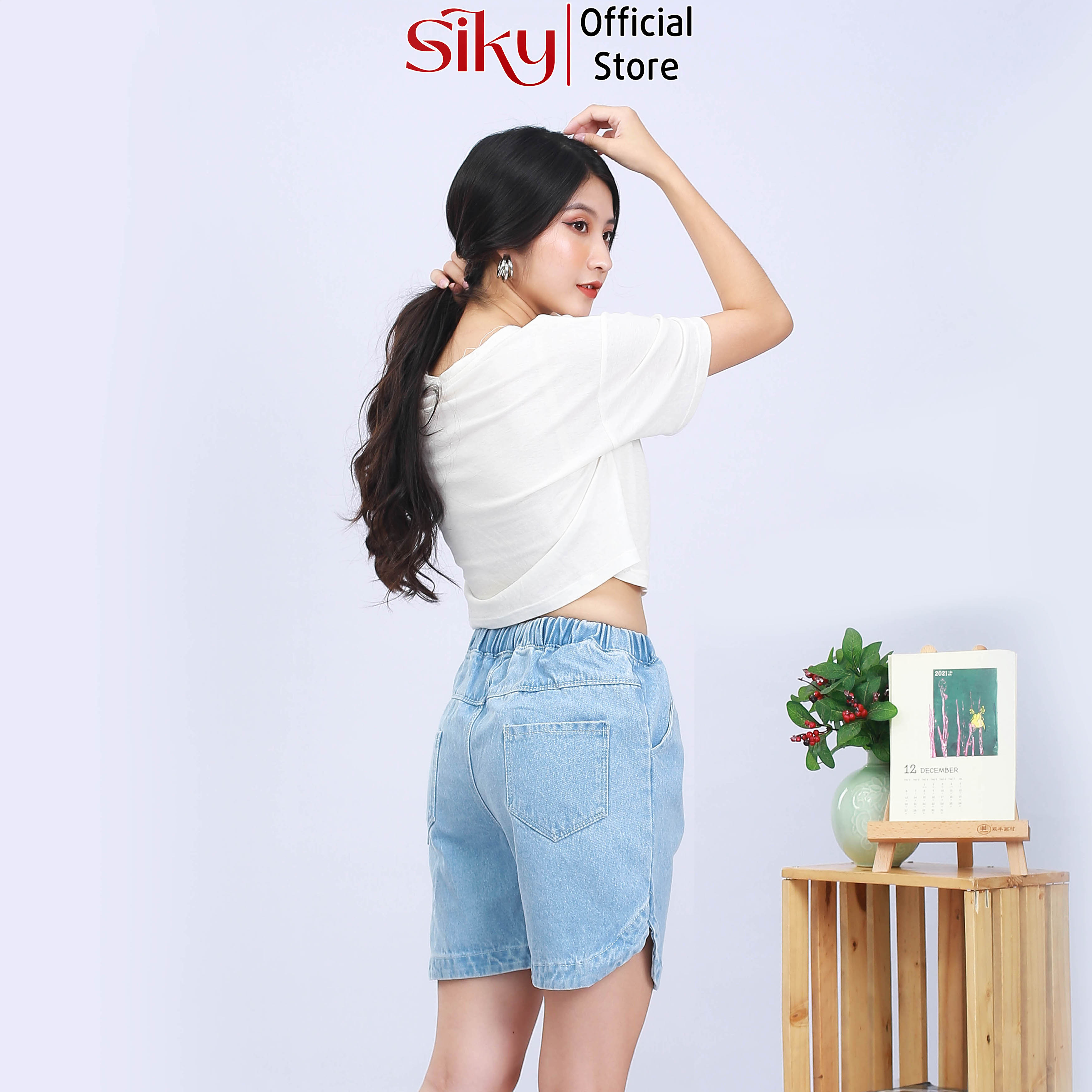 Áo croptop nữ SIKY form rộng cổ tim - CR02