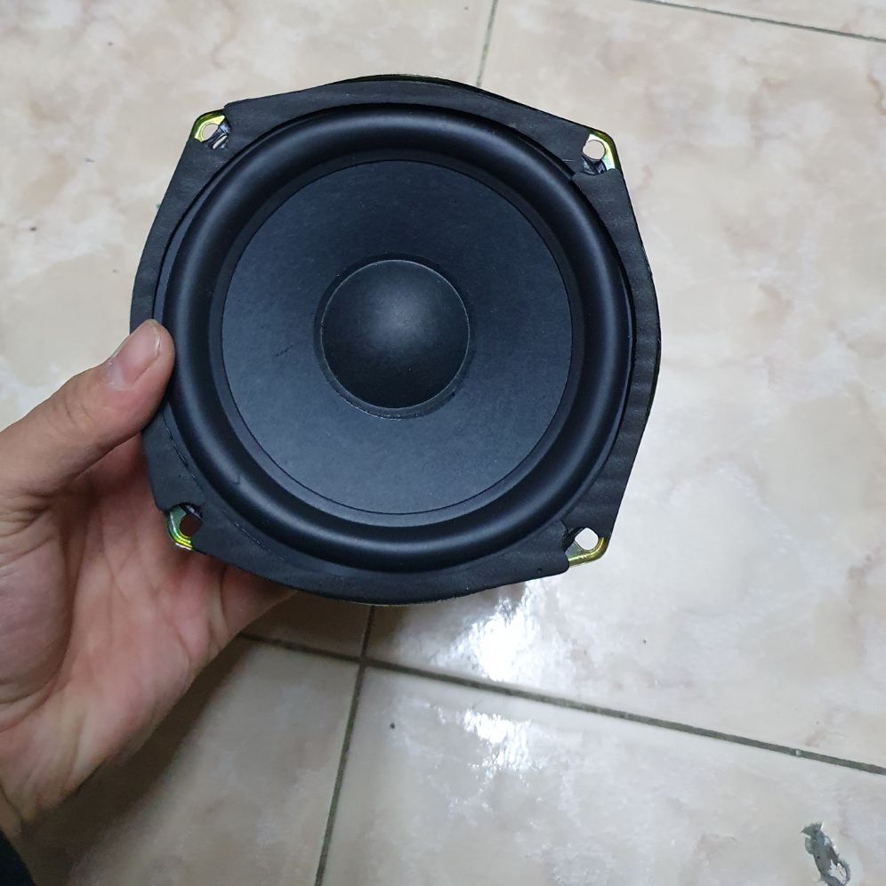 1 chiếc loa rời vi tính 12 cm