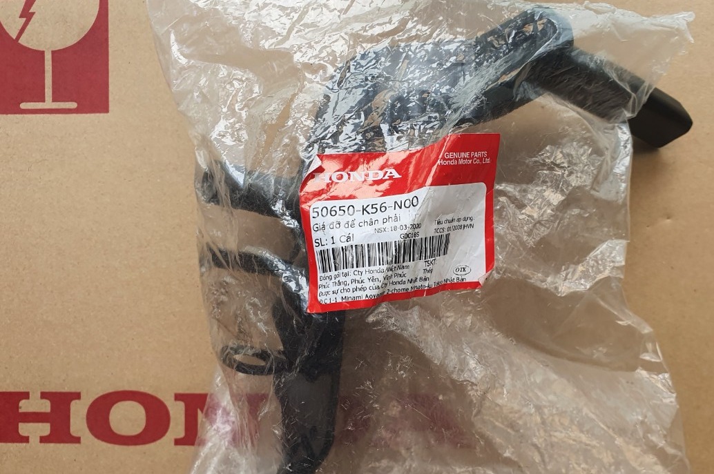 [HCM]BÁT SẮT GÁC CHÂN PHẢI HONDA WINNER V1