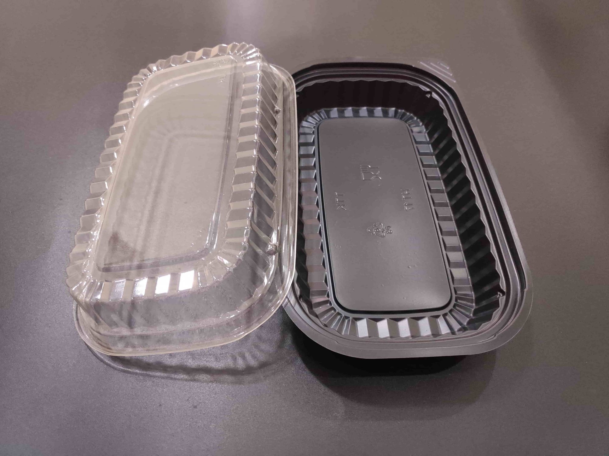 50 Hộp Nhựa Ht17