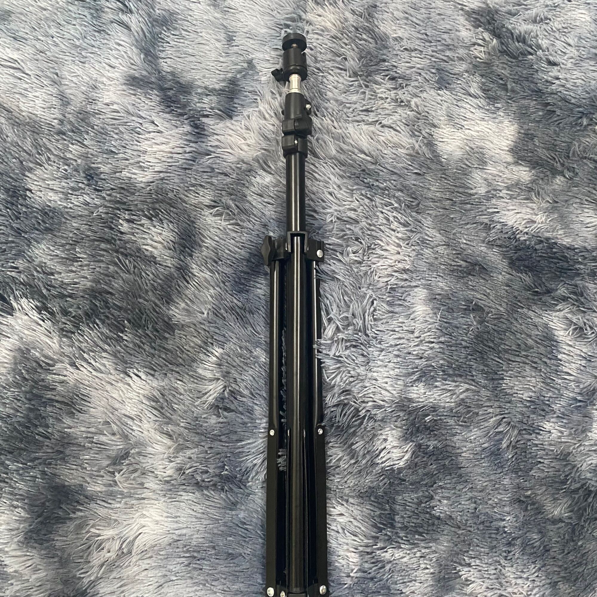 Chân tripod dùng cho máy chiếu ( quay 360 độ ) hàng cao cấp