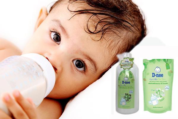 Nước Rửa Bình Sữa Rau Củ D-nee Organic Thái Lan - 620ml (Chai)
