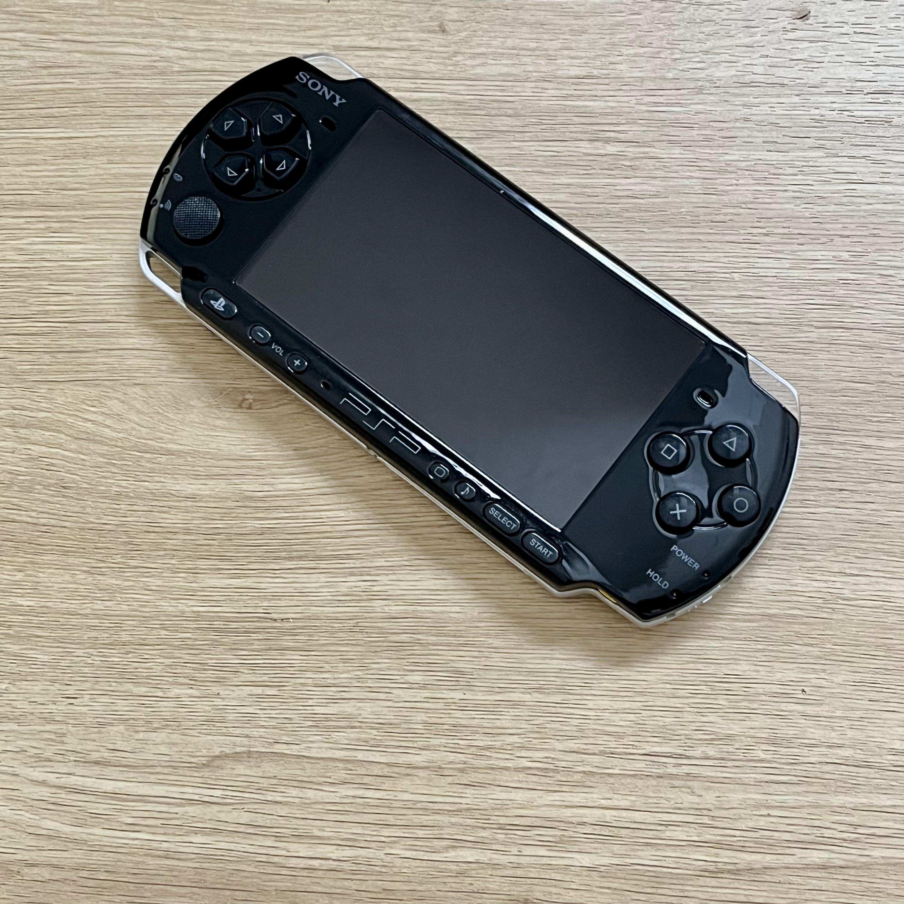 Máy Game  PSP 3000 (Full 3000 Game Free) +Phụ Kiện